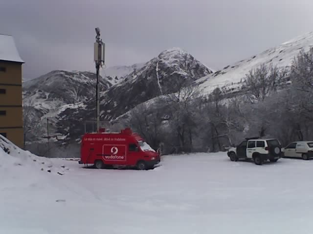 mobile Antenne in Baqueira (span. Pyrenäen)